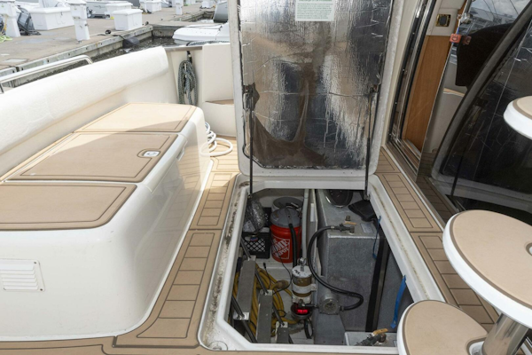 Carver-570 Voyager Pilothouse 2002-G SPOT Mount Pleasant-South Carolina-United States-4458793