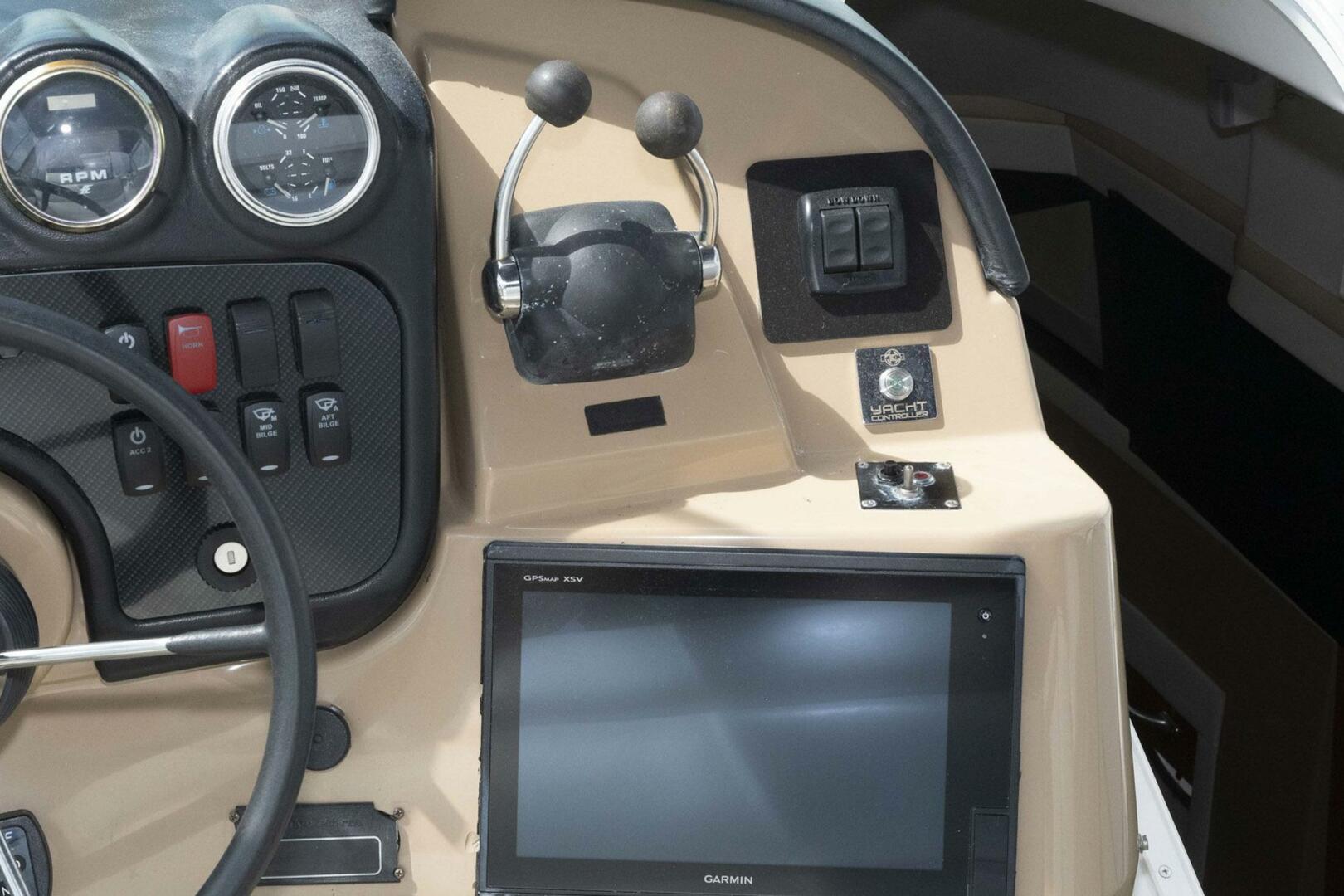 Carver-570 Voyager Pilothouse 2002-G SPOT Mount Pleasant-South Carolina-United States-4458698 | Thumbnail