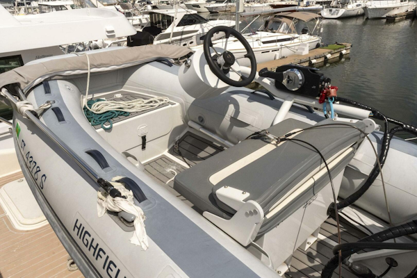 Carver-570 Voyager Pilothouse 2002-G SPOT Mount Pleasant-South Carolina-United States-4458712