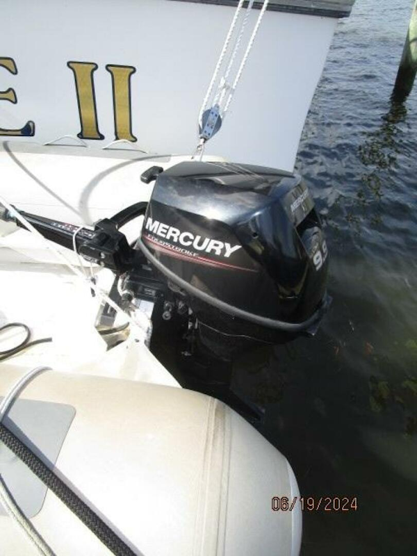 Mainship-40DC 1984-Phase II Bucksport-South Carolina-United States-40 Mainship tender outboard-4462902