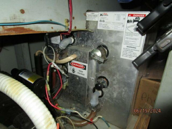 Mainship-40DC 1984-Phase II Bucksport-South Carolina-United States-40 Mainship water heater-4462906
