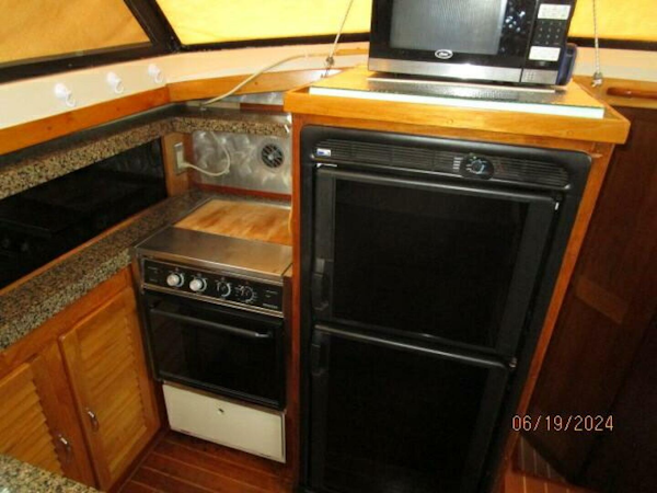 Mainship-40DC 1984-Phase II Bucksport-South Carolina-United States-40 Mainship galley4-4462856