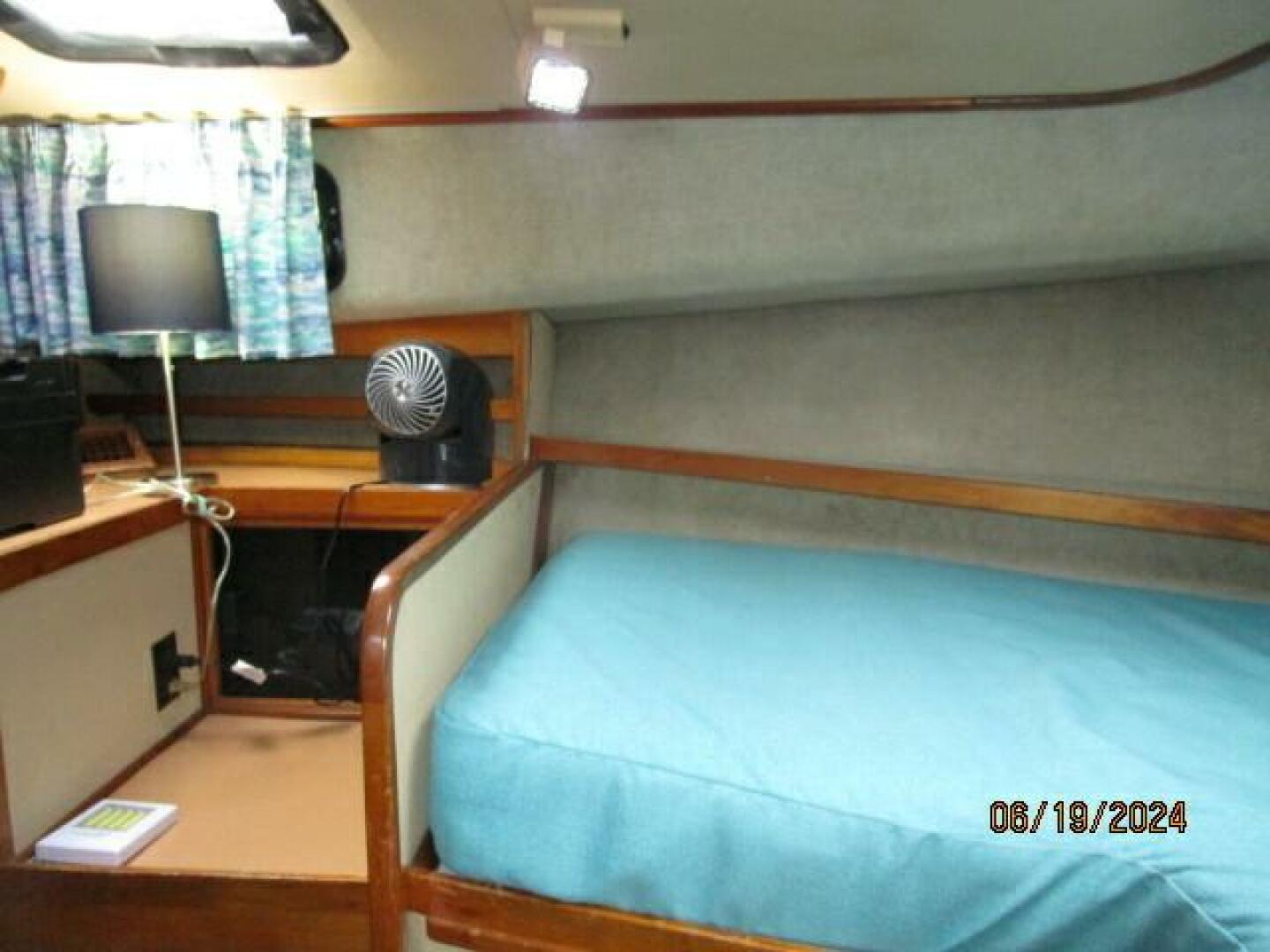 Mainship-40DC 1984-Phase II Bucksport-South Carolina-United States-40 Mainship guest stateroom port-4462861 | Thumbnail