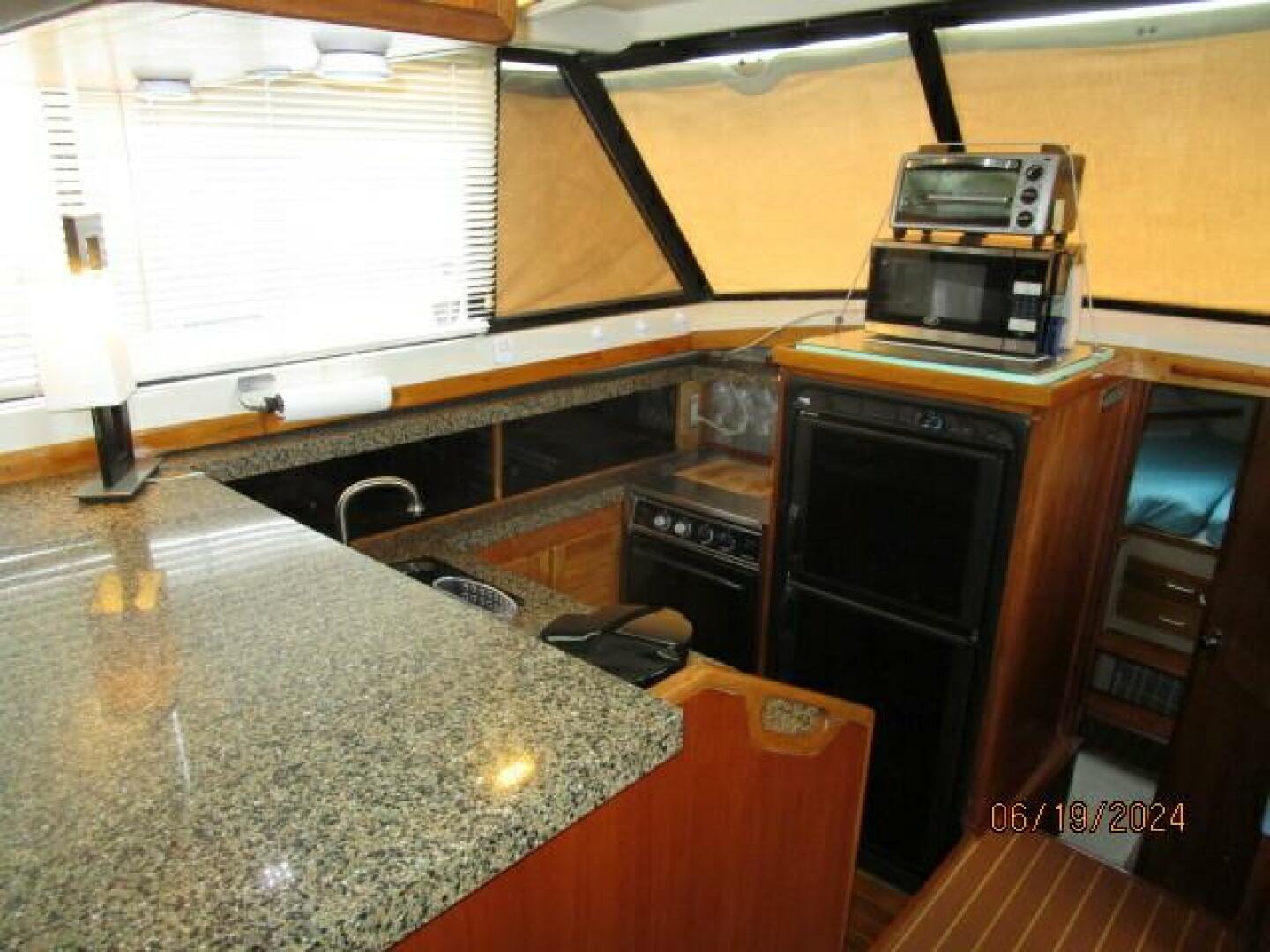 Mainship-40DC 1984-Phase II Bucksport-South Carolina-United States-40 Mainship galley1-4462853 | Thumbnail