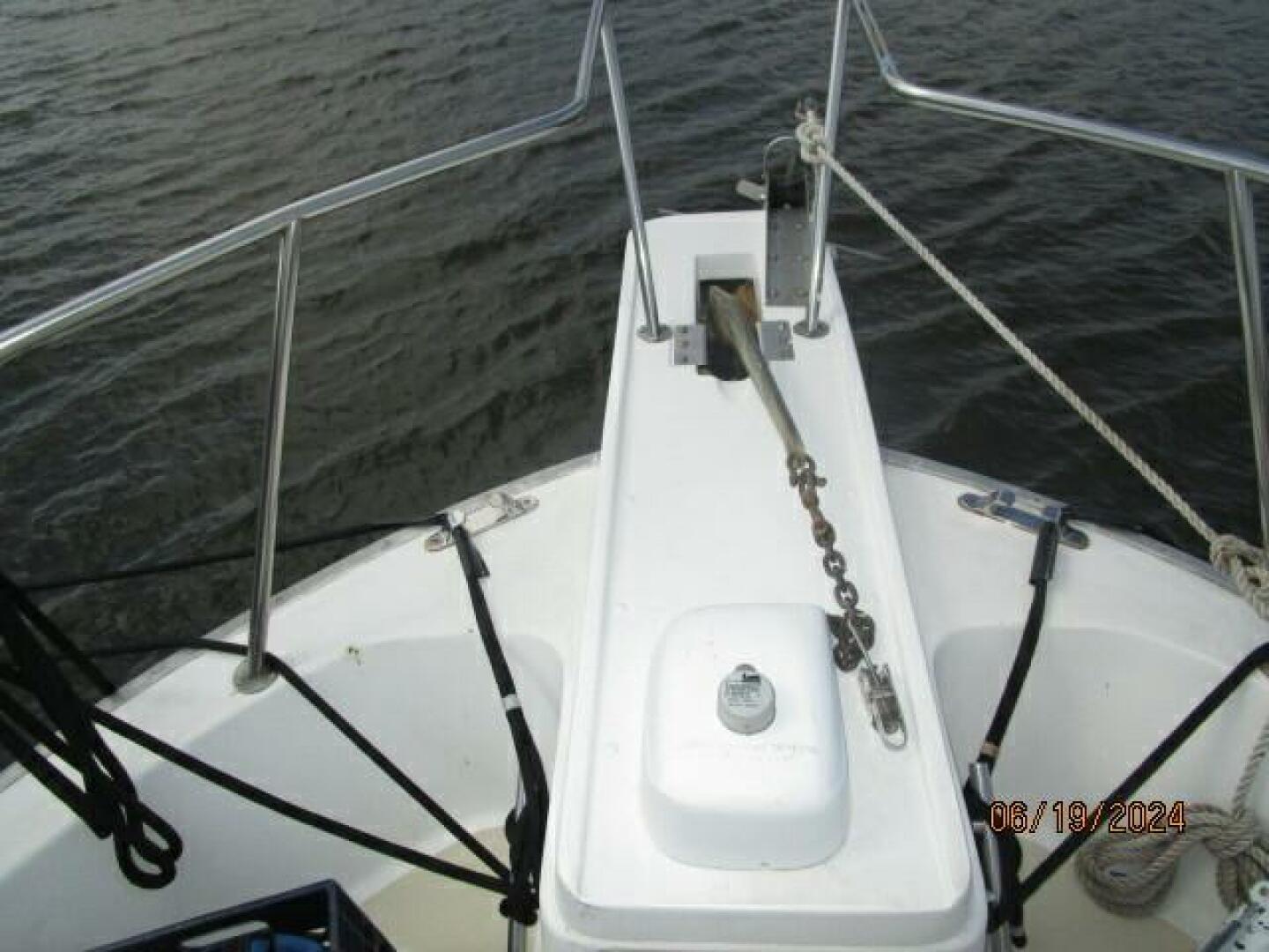 Mainship-40DC 1984-Phase II Bucksport-South Carolina-United States-40 Mainship anchor windlass-4462839 | Thumbnail