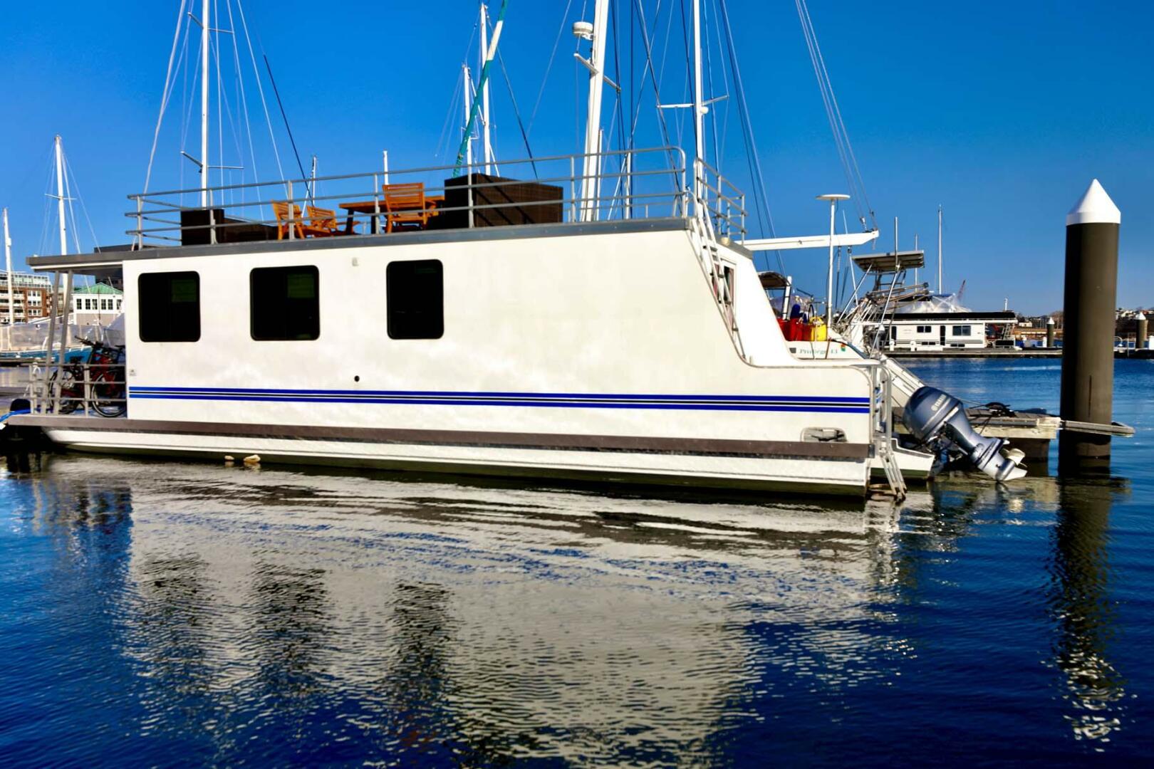 Catamaran Cruisers-Houseboat 2019 -Boston-Massachusetts-United States-4464997 | Thumbnail