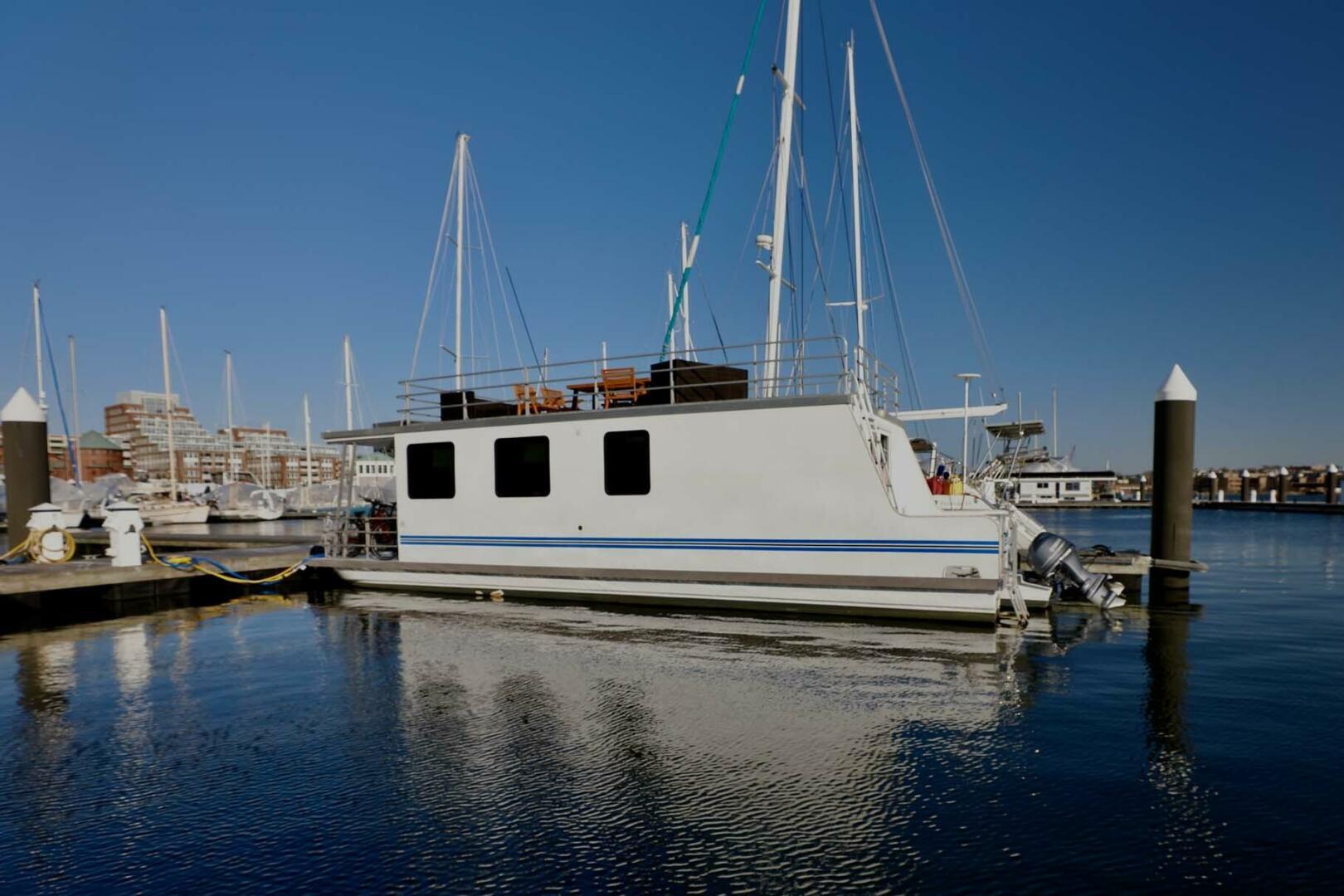 Catamaran Cruisers-Houseboat 2019 -Boston-Massachusetts-United States-4465039 | Thumbnail