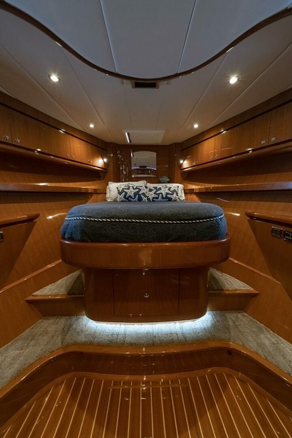 Hampton-Motor Yacht 2013-ISOBEL III Fort Lauderdale-Florida-United States-VIP Stateroom-4476658