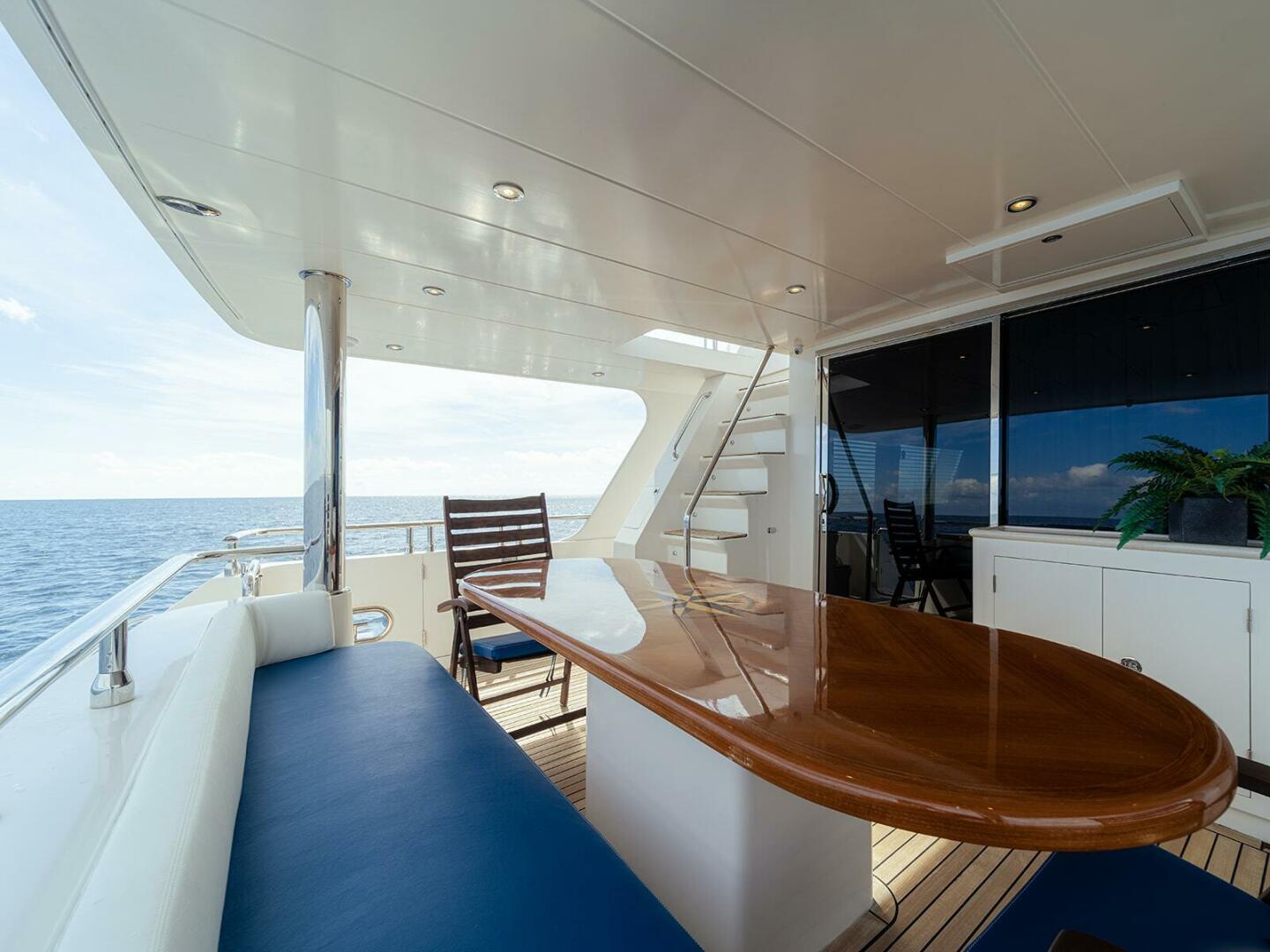 Hampton-Motor Yacht 2013-ISOBEL III Fort Lauderdale-Florida-United States-Aft Deck-4476733 | Thumbnail