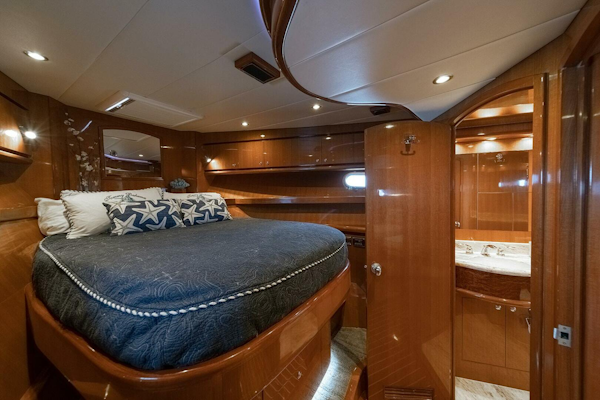 Hampton-Motor Yacht 2013-ISOBEL III Fort Lauderdale-Florida-United States-VIP Stateroom-4476669