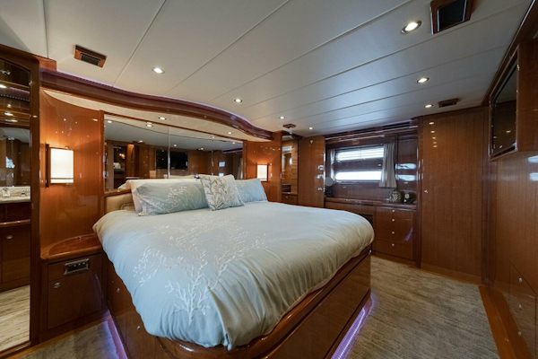 Hampton-Motor Yacht 2013-ISOBEL III Fort Lauderdale-Florida-United States-Master Stateroom-4476628