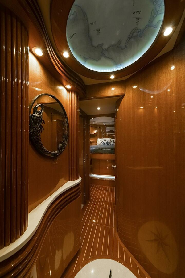 Hampton-Motor Yacht 2013-ISOBEL III Fort Lauderdale-Florida-United States-VIP Stateroom Entryway-4476660