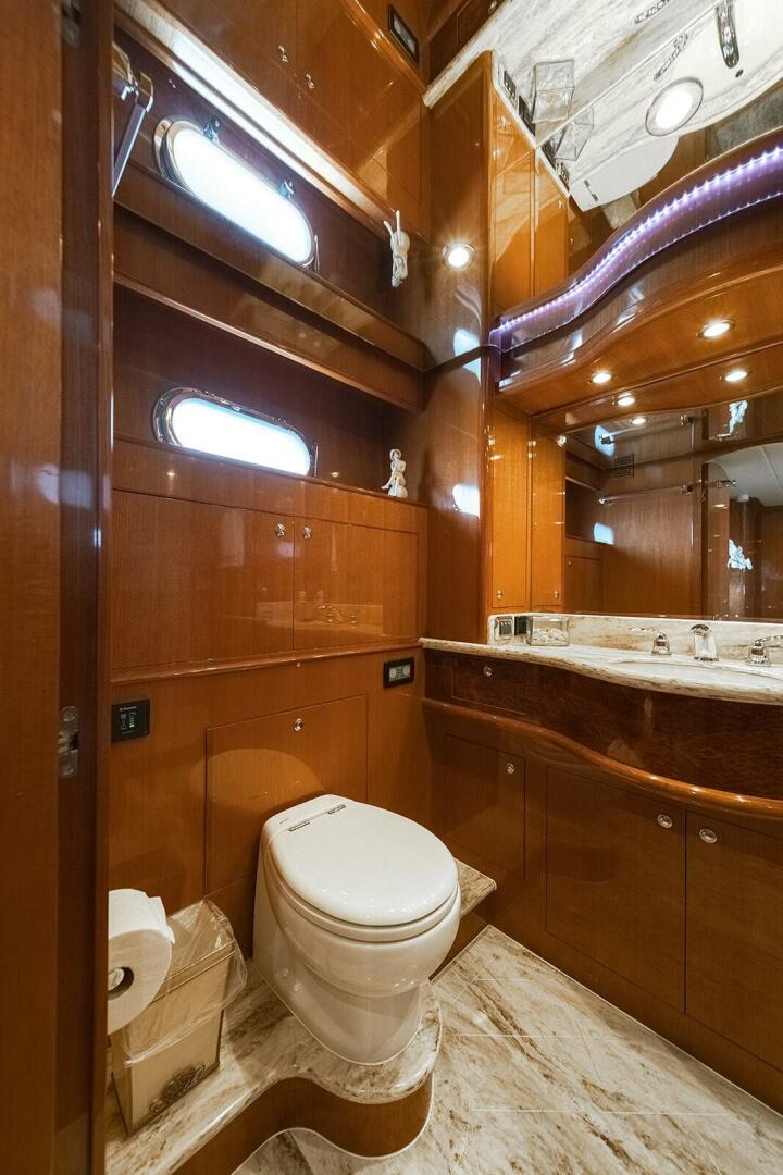 Hampton-Motor Yacht 2013-ISOBEL III Fort Lauderdale-Florida-United States-Master Ensuite Head-4476632 | Thumbnail