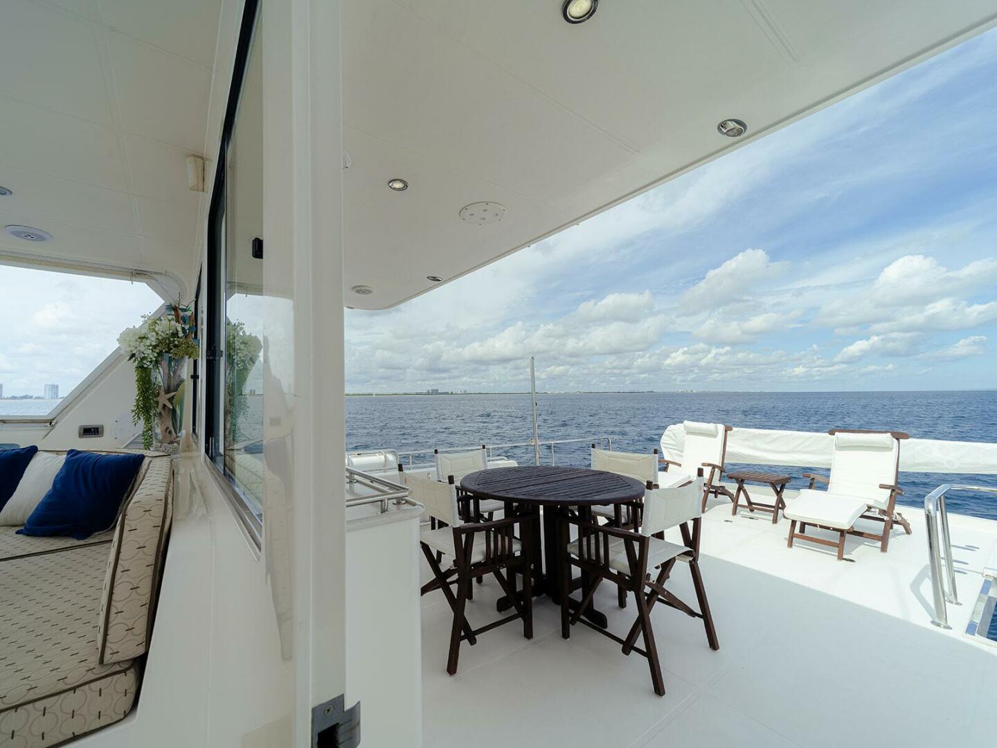 Hampton-Motor Yacht 2013-ISOBEL III Fort Lauderdale-Florida-United States-Boat Deck-4476747 | Thumbnail