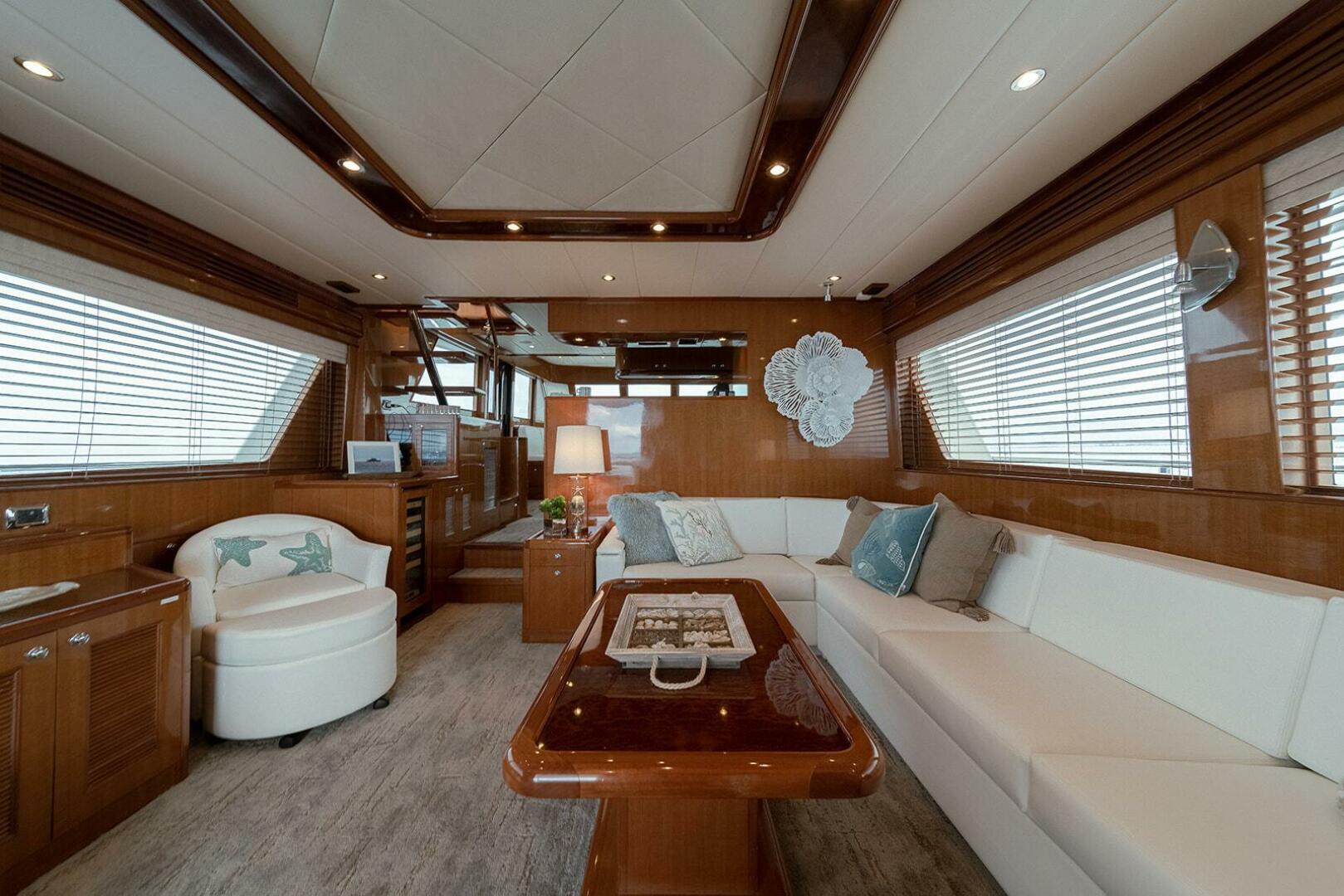 Hampton-Motor Yacht 2013-ISOBEL III Fort Lauderdale-Florida-United States-Salon-4476602 | Thumbnail