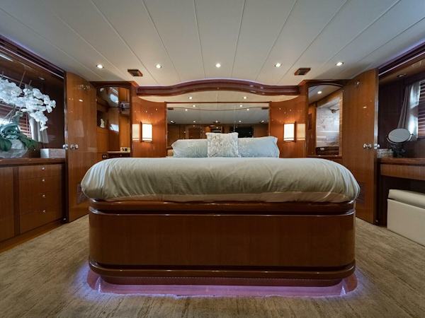 Hampton-Motor Yacht 2013-ISOBEL III Fort Lauderdale-Florida-United States-Master Stateroom-4476626