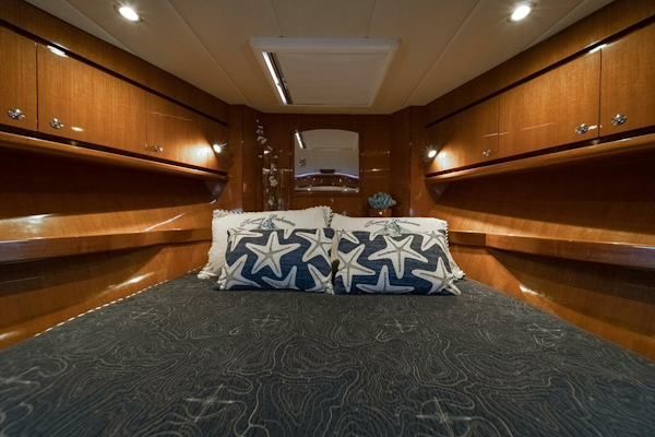 Hampton-Motor Yacht 2013-ISOBEL III Fort Lauderdale-Florida-United States-VIP Stateroom-4476654