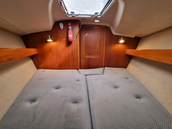 Maxi-Center Cockpit 1990-Haven Voyager Cape Canaveral-Florida-United States-4473099