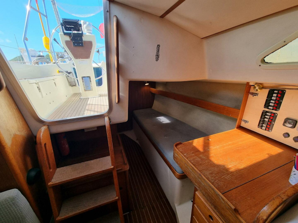 Maxi-Center Cockpit 1990-Haven Voyager Cape Canaveral-Florida-United States-4473118