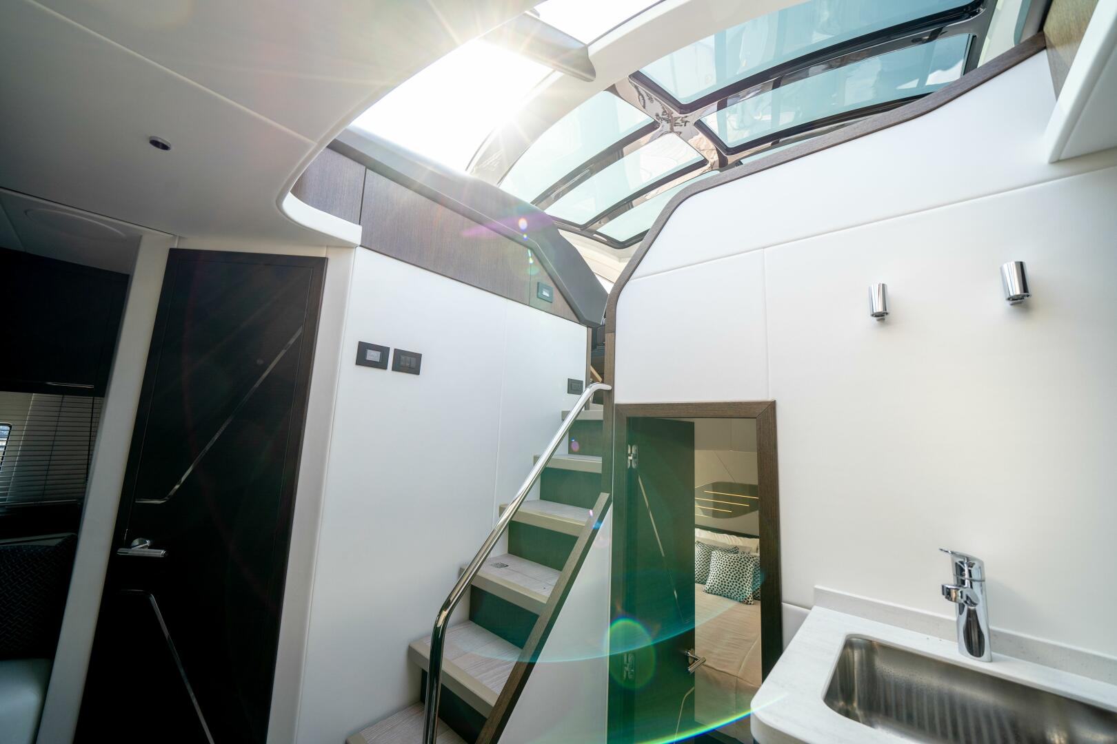 Sunseeker-60 Predator EVO 2022-Tango Lima Cheboygan-Michigan-United States-5876942 | Thumbnail