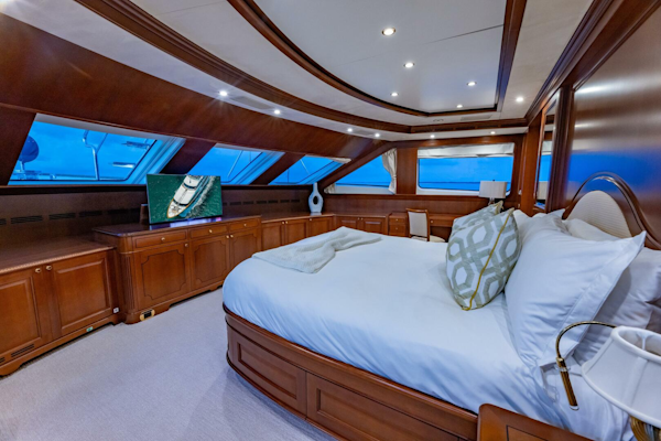 Benetti-Classic 2013-NAMASTE Fort Lauderdale-Florida-United States-Main Deck Master Statetoom-4481583