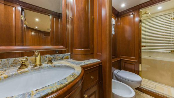 Benetti-Classic 2013-NAMASTE Fort Lauderdale-Florida-United States-Lower Deck Port VIP Ensuite-4481606
