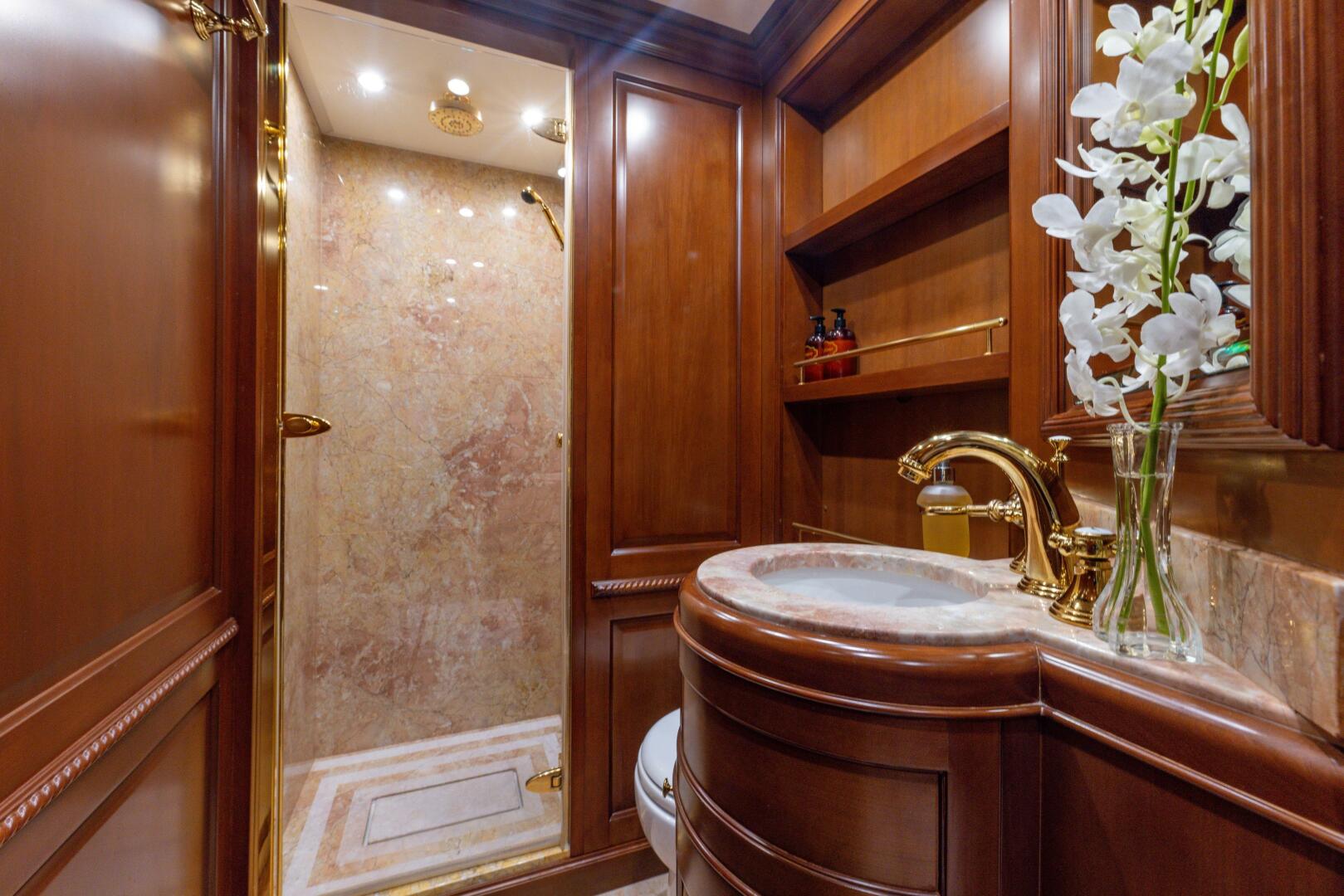 Benetti-Classic 2013-NAMASTE Fort Lauderdale-Florida-United States-Main Deck Master Ensuite-4481592 | Thumbnail