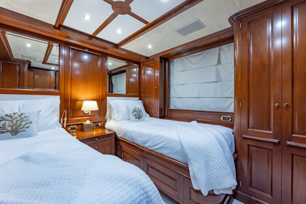 Benetti-Classic 2013-NAMASTE Fort Lauderdale-Florida-United States-Lower Deck Port Twin-4481612