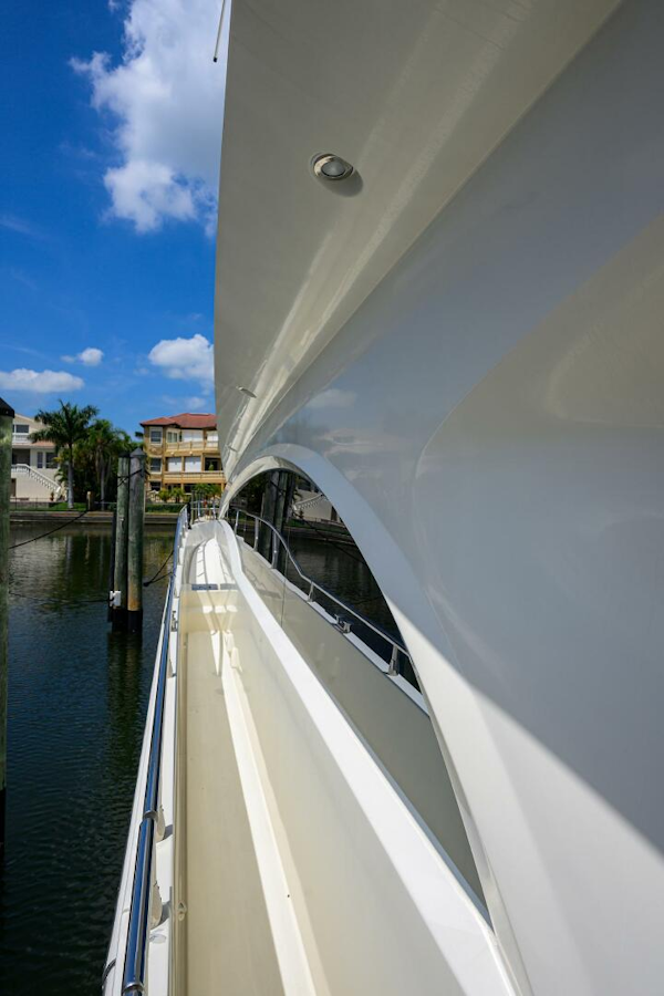 Marquis-65 Motor Yacht 2005-Vol Aboard St. Petersburg-Florida-United States-4546807