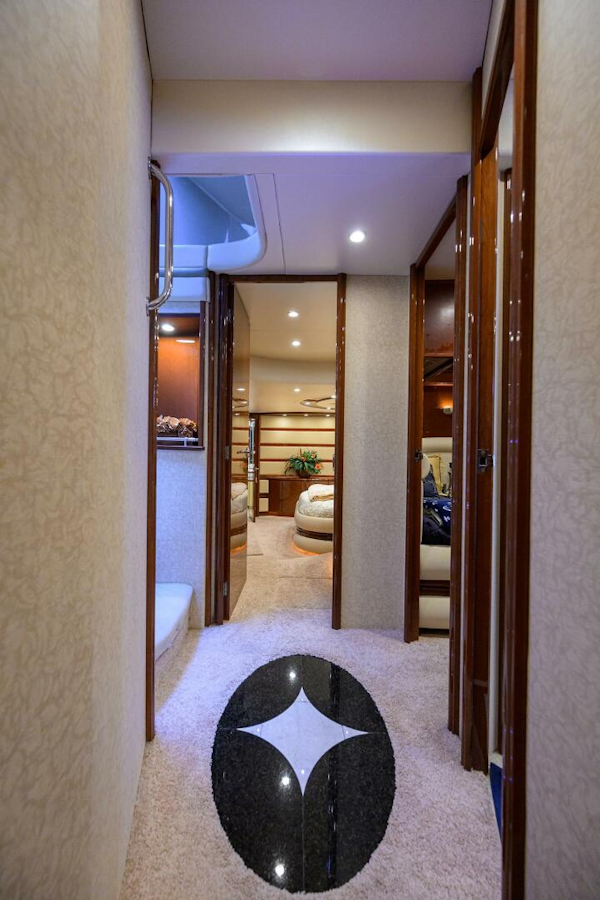 Marquis-65 Motor Yacht 2005-Vol Aboard St. Petersburg-Florida-United States-4546672