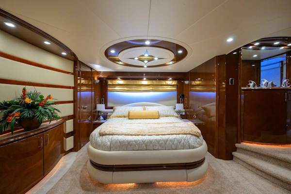 Marquis-65 Motor Yacht 2005-Vol Aboard St. Petersburg-Florida-United States-4546676