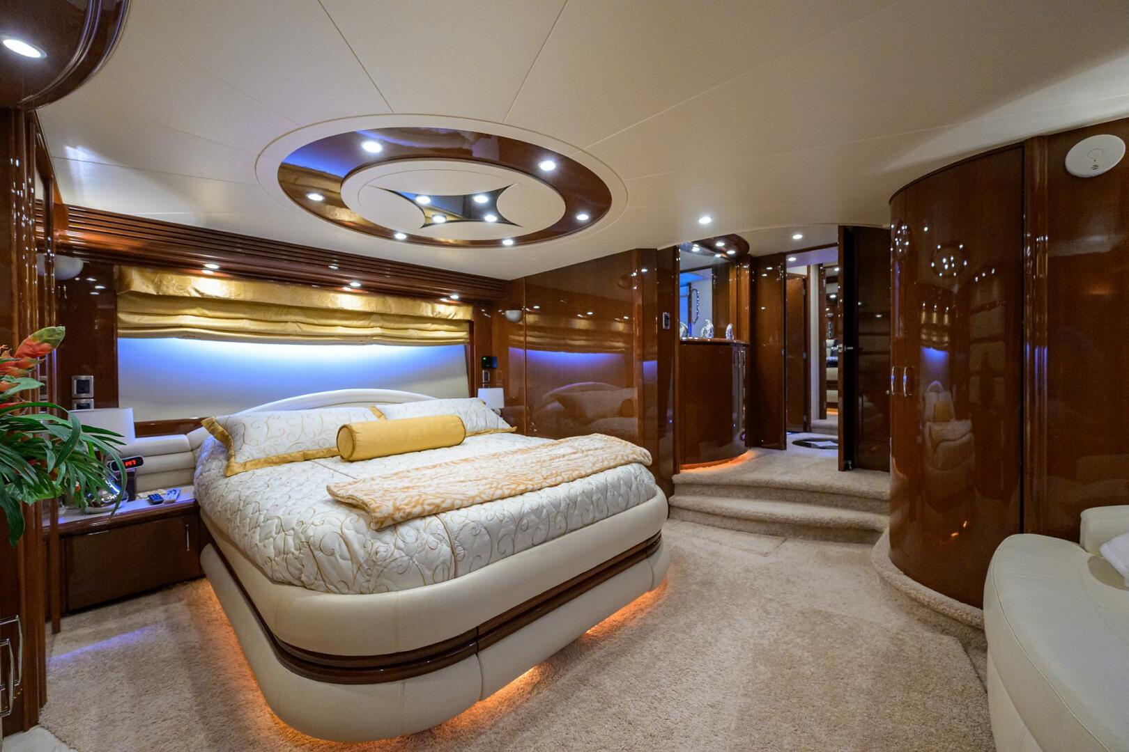 Marquis-65 Motor Yacht 2005-Vol Aboard St. Petersburg-Florida-United States-4546674 | Thumbnail