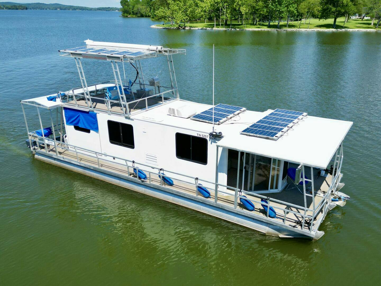 Custom-Dennisons Custom Trailer Works/Sailabration 14 x 43 Solar Electric Aluminum Tritoon Houseboat 2003-2003/2020 Dennison/Sailabration 14 x 43 Utopia Solar Electric Aluminum Tritoon Houseboat TNWBL Ten Mile-Tennessee-United States-4498780