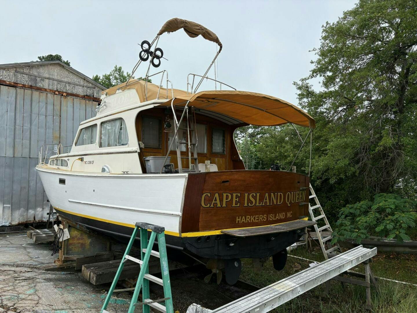 Egg Harbor 1963-Cape Island Queen Beaufort-North Carolina-United States-5333850