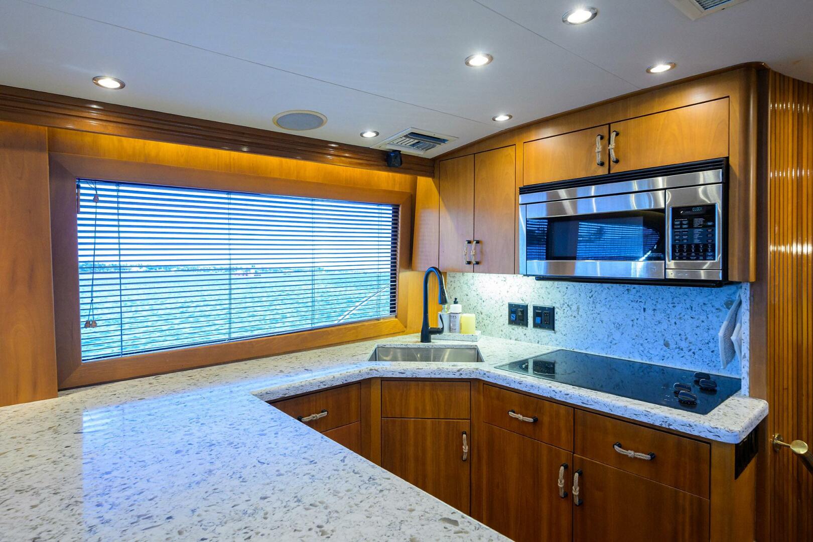 Hatteras-Convertible 2001-Danna Maria Singer Island-Florida-United States-4501751 | Thumbnail