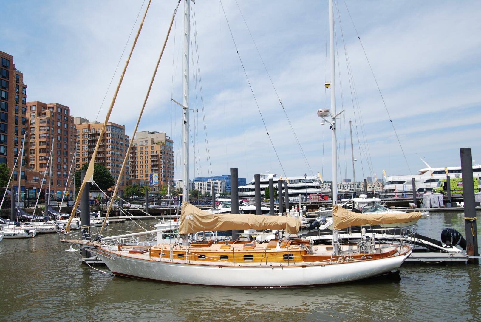 Used Cherubini 44' 44 Ketch For Sale In New York | Sappho | United