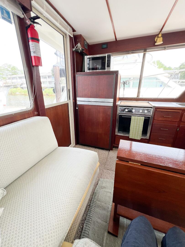 Tollycraft-34 Sedan Sport 1987-DRAGONFLY New Bern-North Carolina-United States-4543029