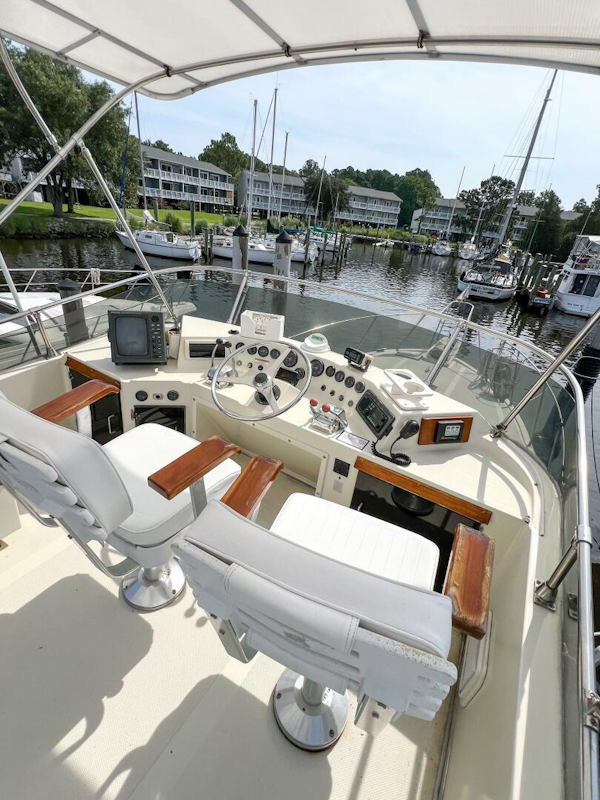 Tollycraft-34 Sedan Sport 1987-DRAGONFLY New Bern-North Carolina-United States-4543012