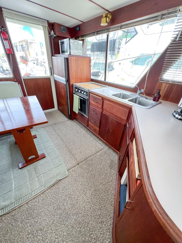 Tollycraft-34 Sedan Sport 1987-DRAGONFLY New Bern-North Carolina-United States-4543071
