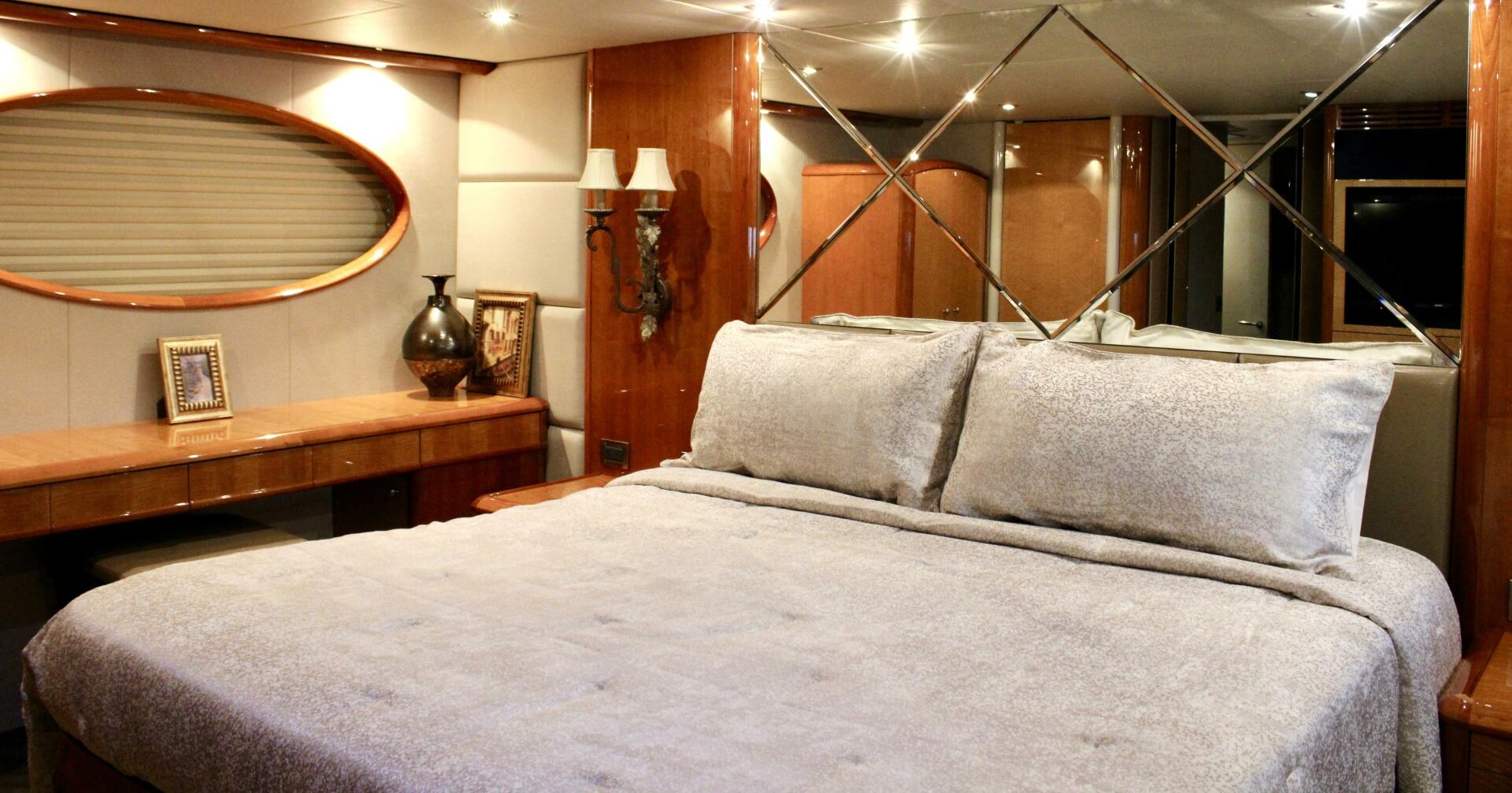 Lazzara Yachts-74 Motor Yacht 2007-Kathleen Seabrook-Texas-United States-2007 Lazzara 74 Motor Yacht Kathleen-4688268 | Thumbnail