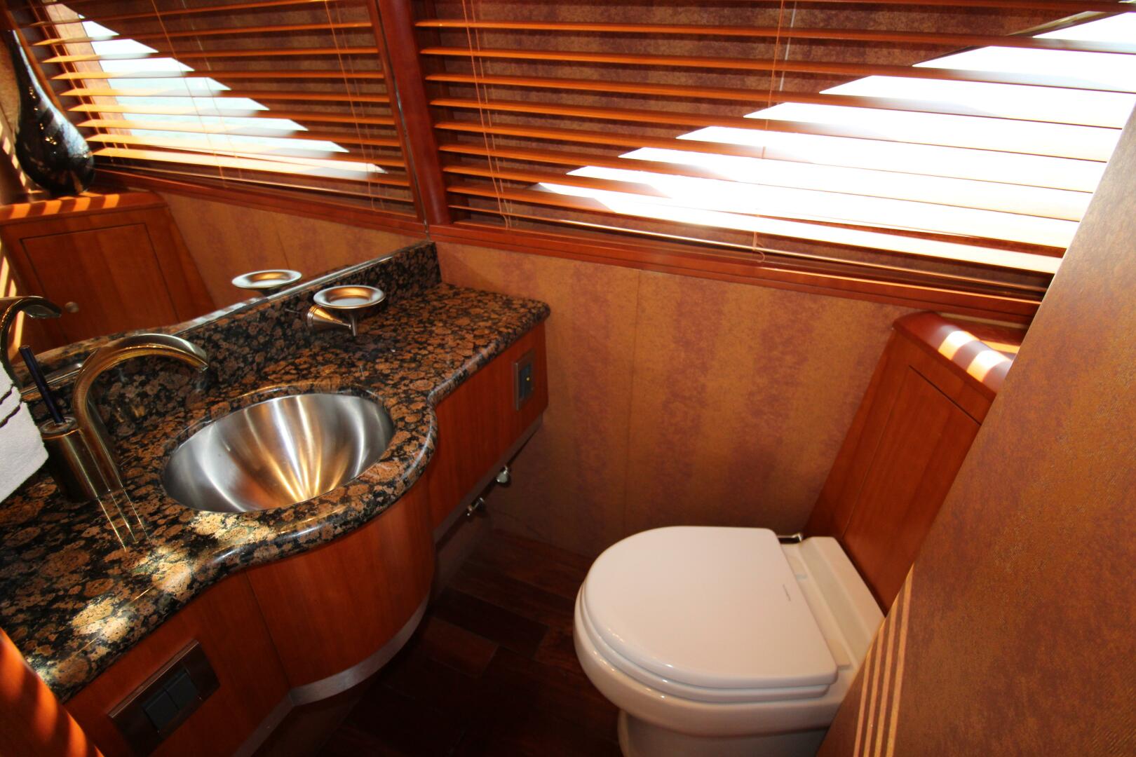 Lazzara Yachts-74 Motor Yacht 2007-Kathleen Seabrook-Texas-United States-2007 Lazzara 74 Motor Yacht Kathleen-4688289 | Thumbnail