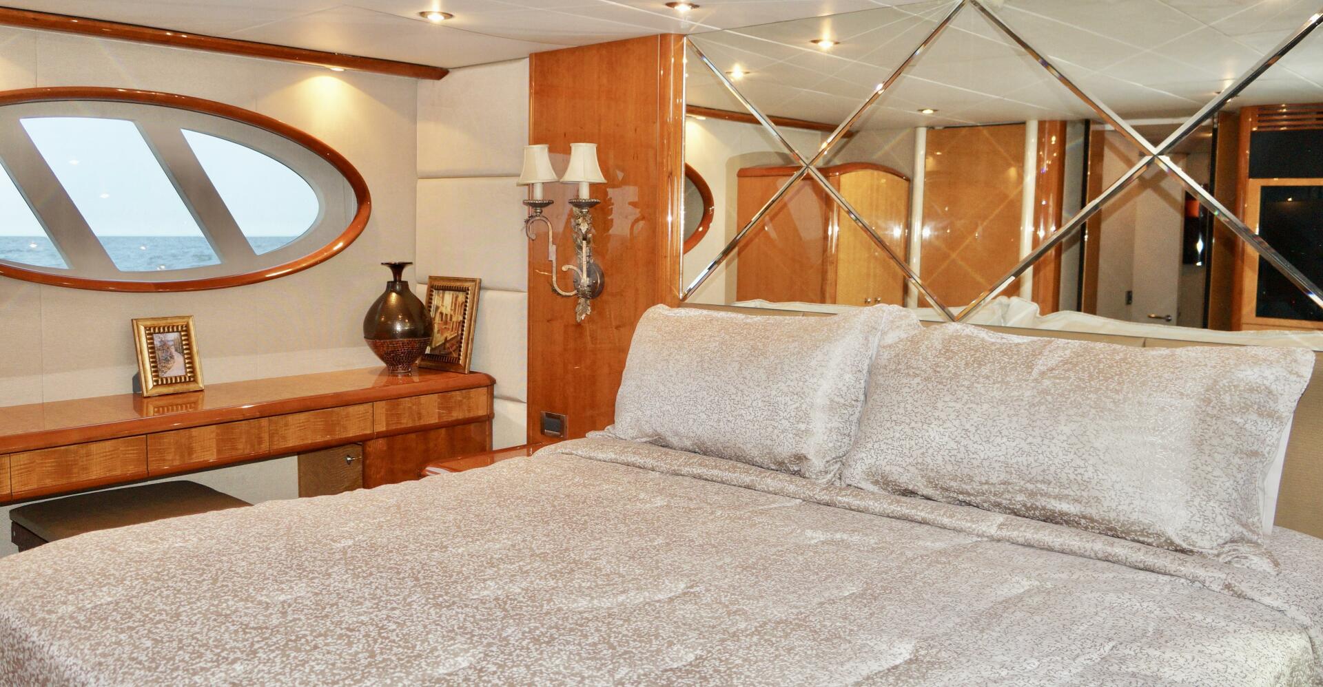 Lazzara Yachts-74 Motor Yacht 2007-Kathleen Seabrook-Texas-United States-2007 Lazzara 74 Motor Yacht Kathleen-4688258 | Thumbnail