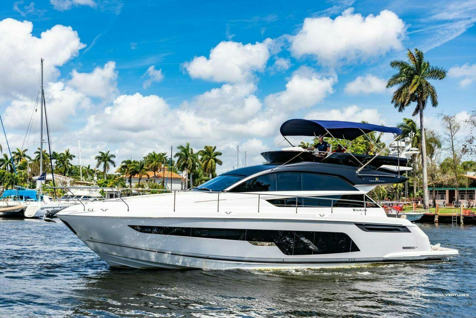 Fairline-Squadron 2023 -Fort Lauderdale-Florida-United States-4526302