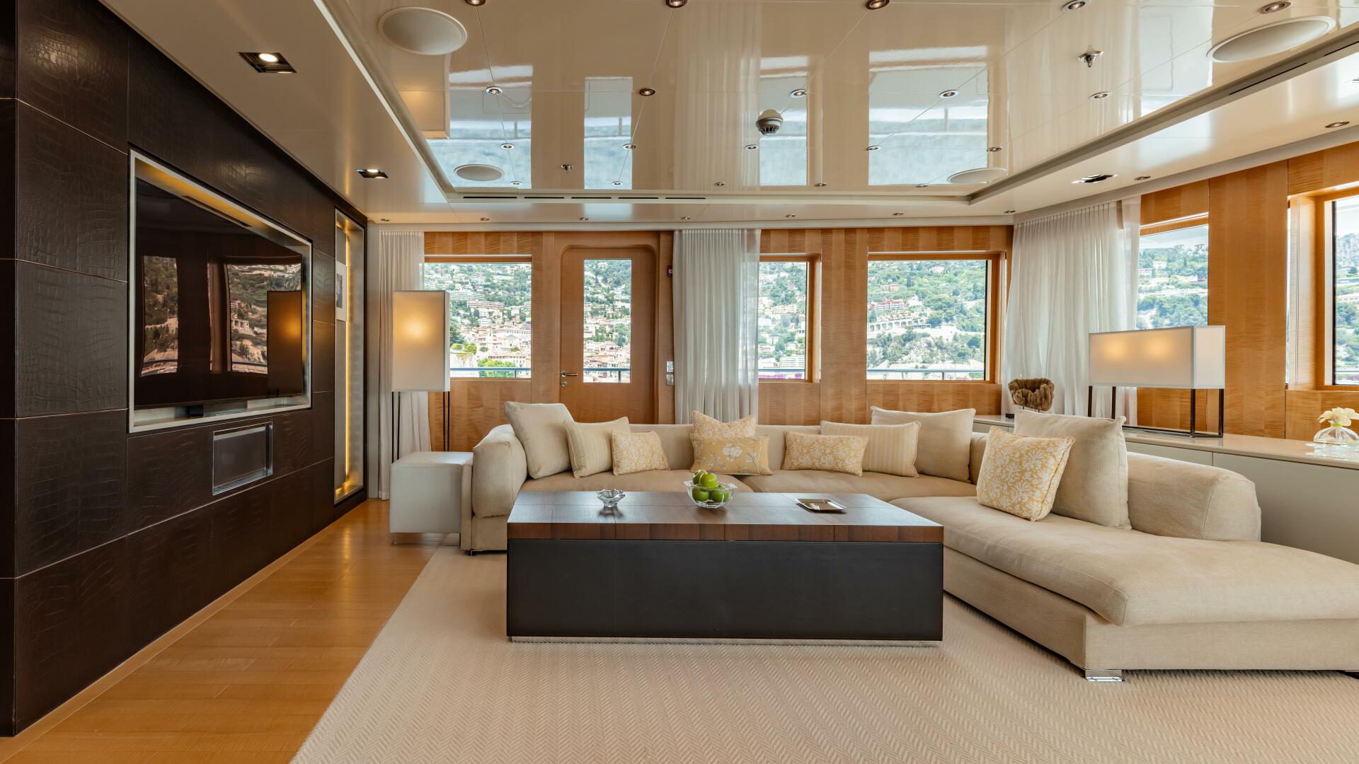 Icon 2010-LOON Virgin Islands (US)-Loon 221 Skylounge Deck Master Staterooms Lounge/Office-4528235 | Thumbnail