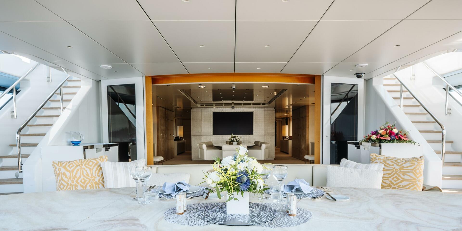 Icon 2010-LOON Virgin Islands (US)-Loon 221 Main Aft Deck-5831841 | Thumbnail