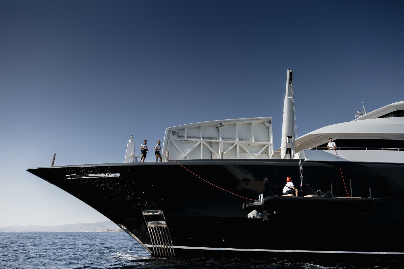 Icon 2010-LOON Virgin Islands (US)-Loon 221 Bow and Garage Door in the Open Position-4528269 | Thumbnail