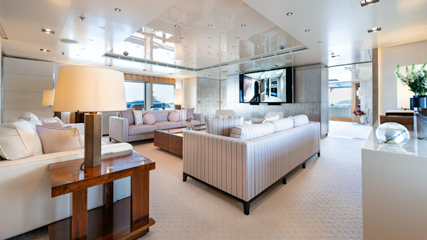 Icon 2010-LOON Virgin Islands (US)-Loon 221Main Deck Salon-4528207