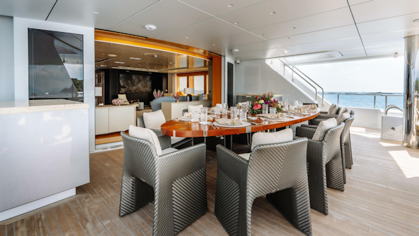Icon 2010-LOON Virgin Islands (US)-Loon 221 Bridge Deck Exterior Dining-4528244