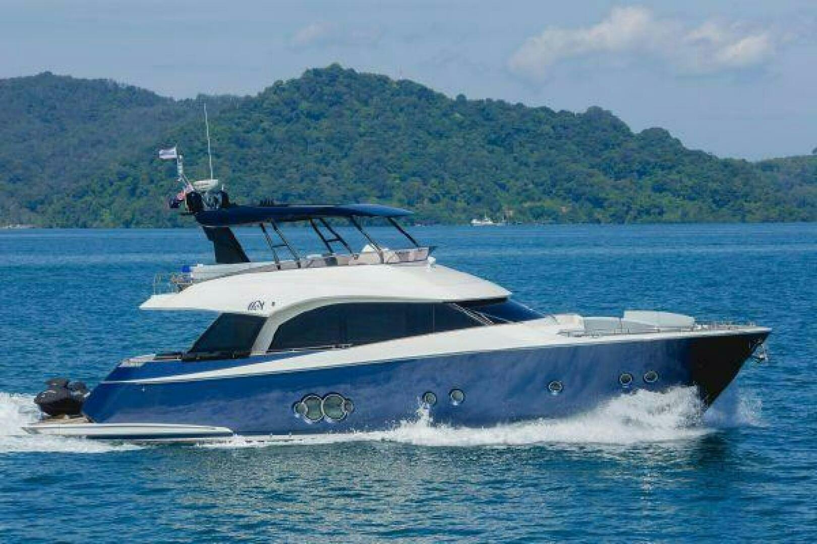 Monte Carlo Yachts-65 MCY 2012-YOLO Grand Haven-Michigan-United States-4528518