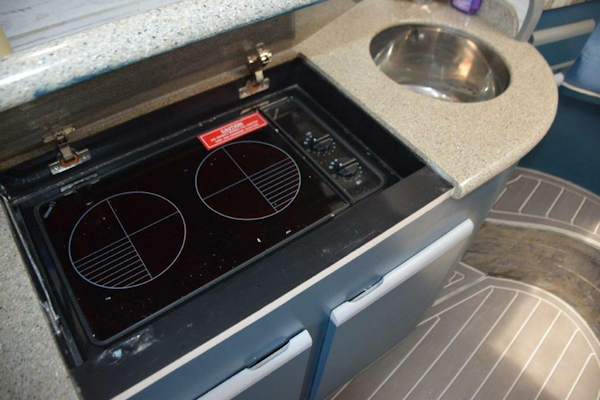 Blackfin-Combi 33 1995-ITS A WRAP Highland Beach-Florida-United States-Princess Electric Stove Under Countertop-5398682